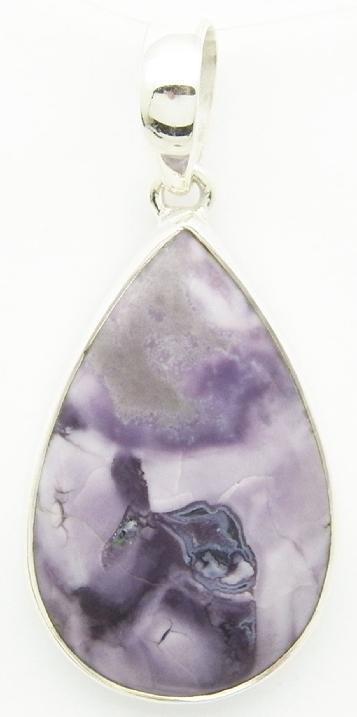 photo of tiffany stone pendant from Utah, usa